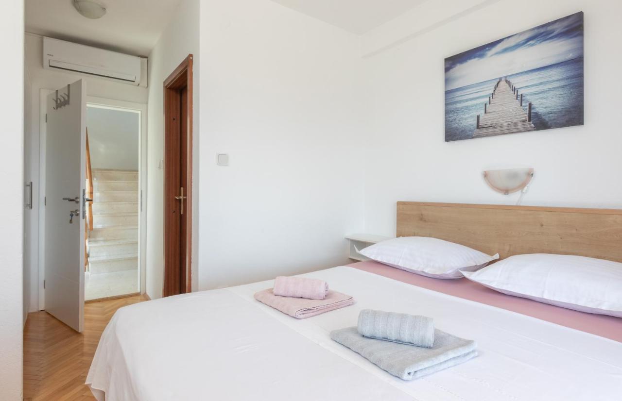 Apartma Nevena *